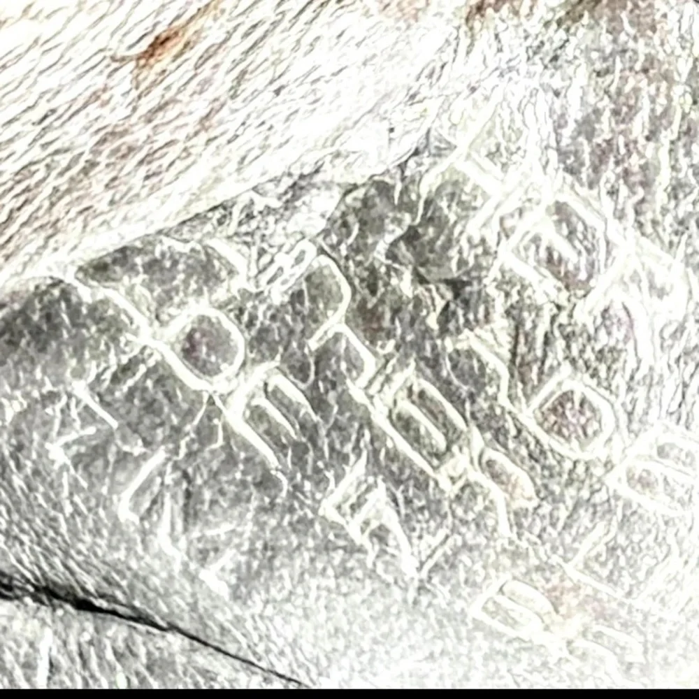 Tory Burch Reese Metallic Silver Leather Scrunch Tassel Ballet Flats Size 7 - Picture 3 of 16